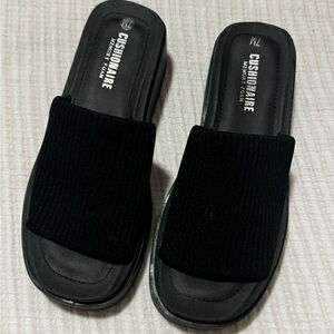 Black platform sandals